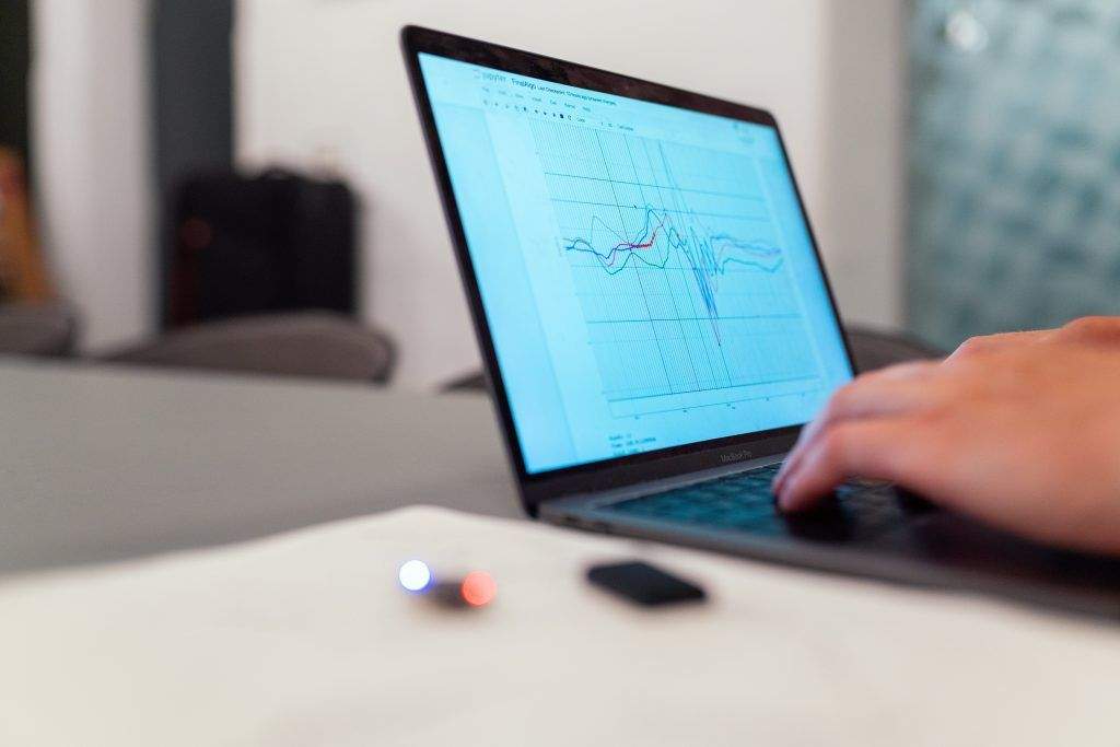 Memonitoring Keuangan Bisnis dengan ERP: Menjadi Kunci Kesuksesan